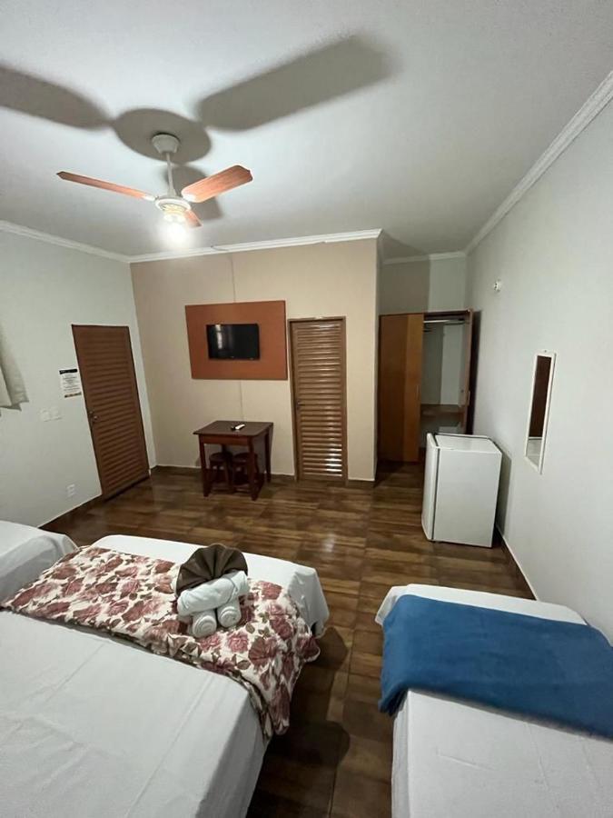 Hotel Portela II - Av Principal E A 500M Do Thermas Dos Laranjais Олимпия Экстерьер фото